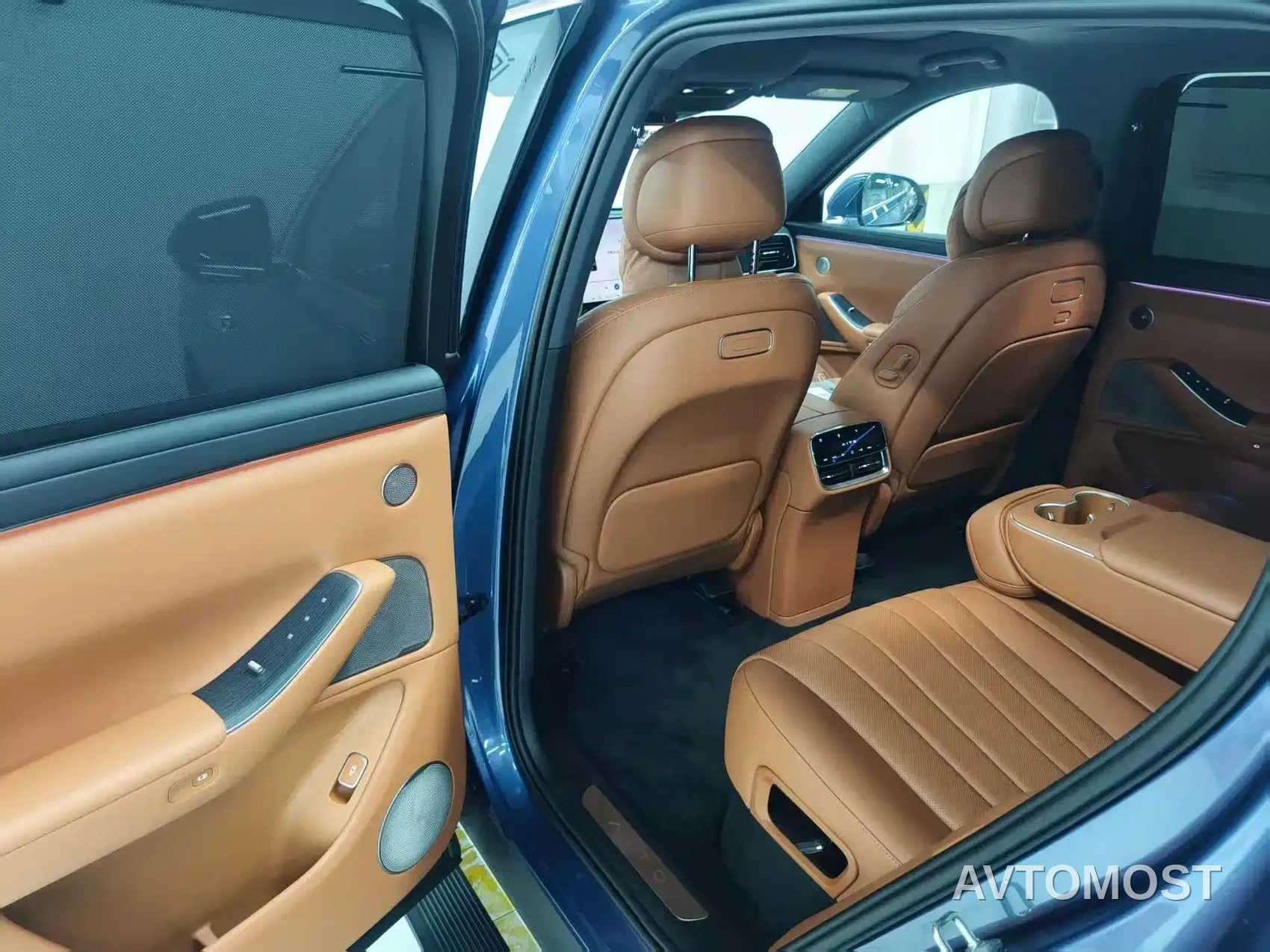 AITO M7 2026 Extended Range Ultra AWD 5-Seater — фото 12