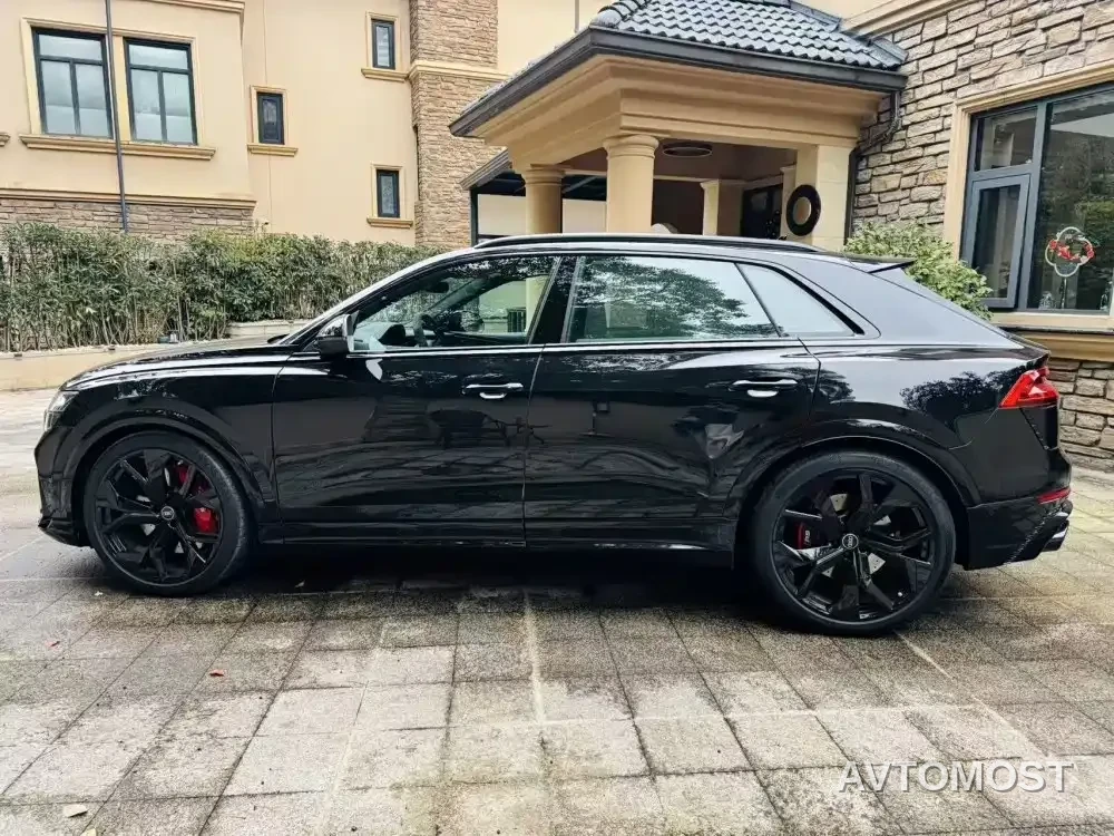 Audi RS Q8 2026 model RS Q8 4.0T performance — фото 11
