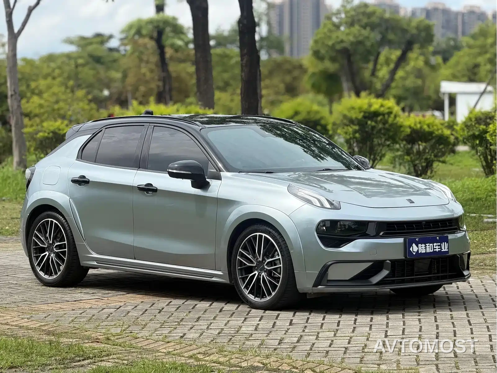 Lynk & Co 02 Hatchback 2021 2.0TD Halo Driving Control Package Edition — фото 3