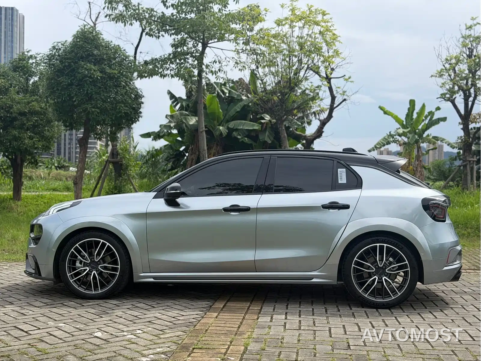 Lynk & Co 02 Hatchback 2021 2.0TD Halo Driving Control Package Edition — фото 8