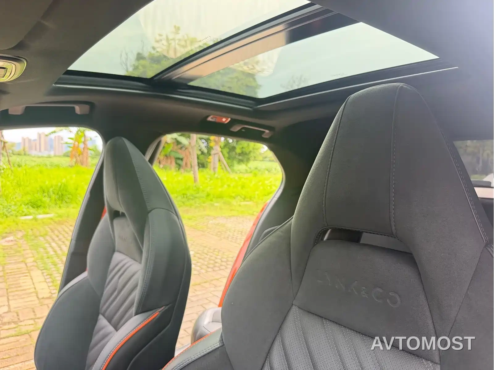 Lynk & Co 02 Hatchback 2021 2.0TD Halo Driving Control Package Edition — фото 11