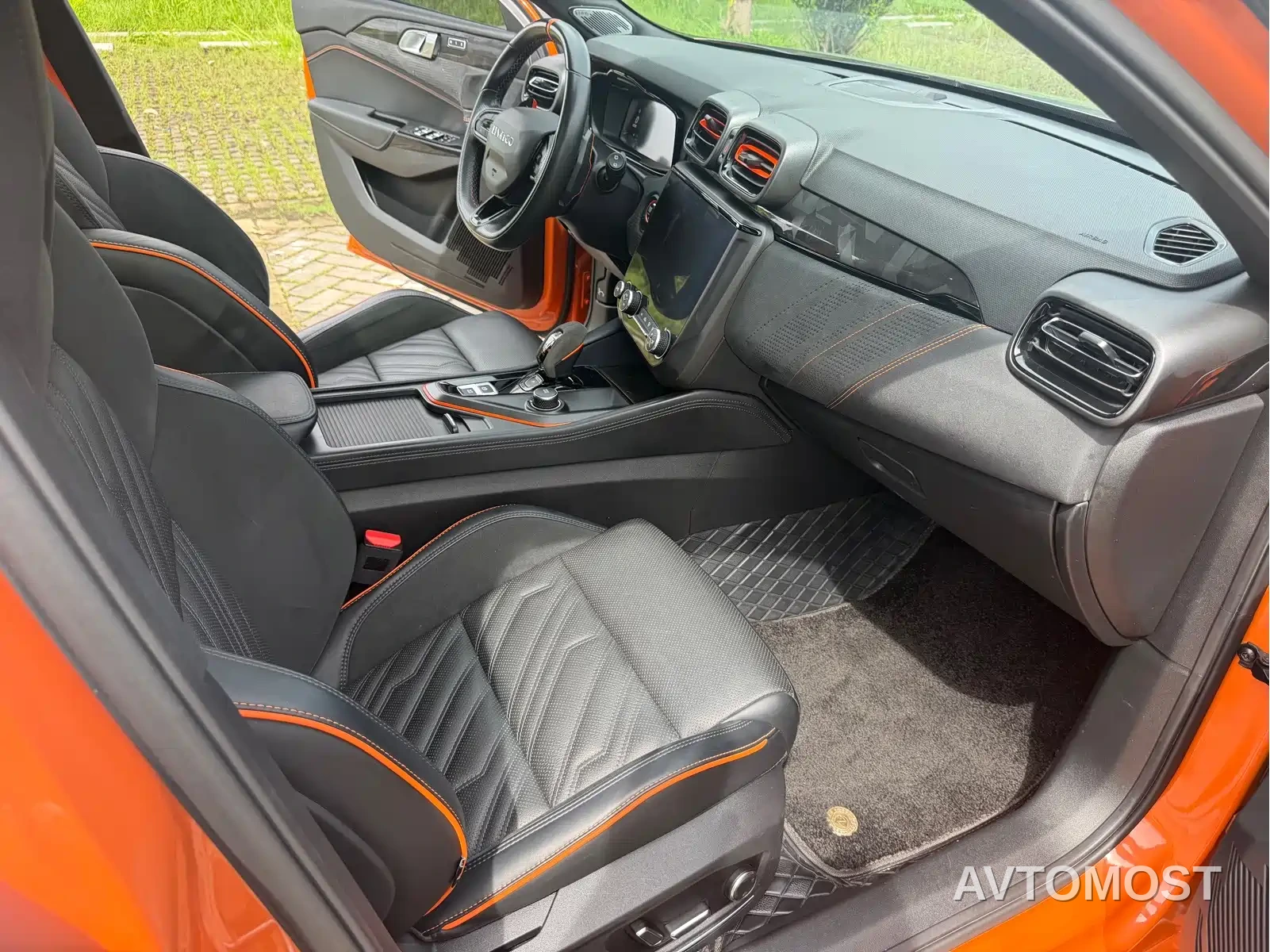 Lynk & Co 02 Hatchback 2021 2.0TD Halo Driving Control Package Edition — фото 20