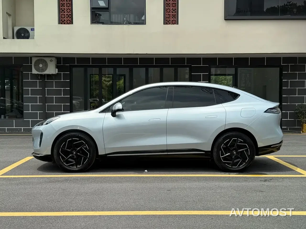 GAC Haobo Hyper HT 2023 670 RWD Ultra High Voltage Edition — фото 4
