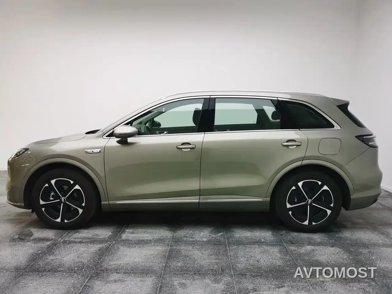 Shangjie SUV 2025 Model Extended Range Pro — фото 11