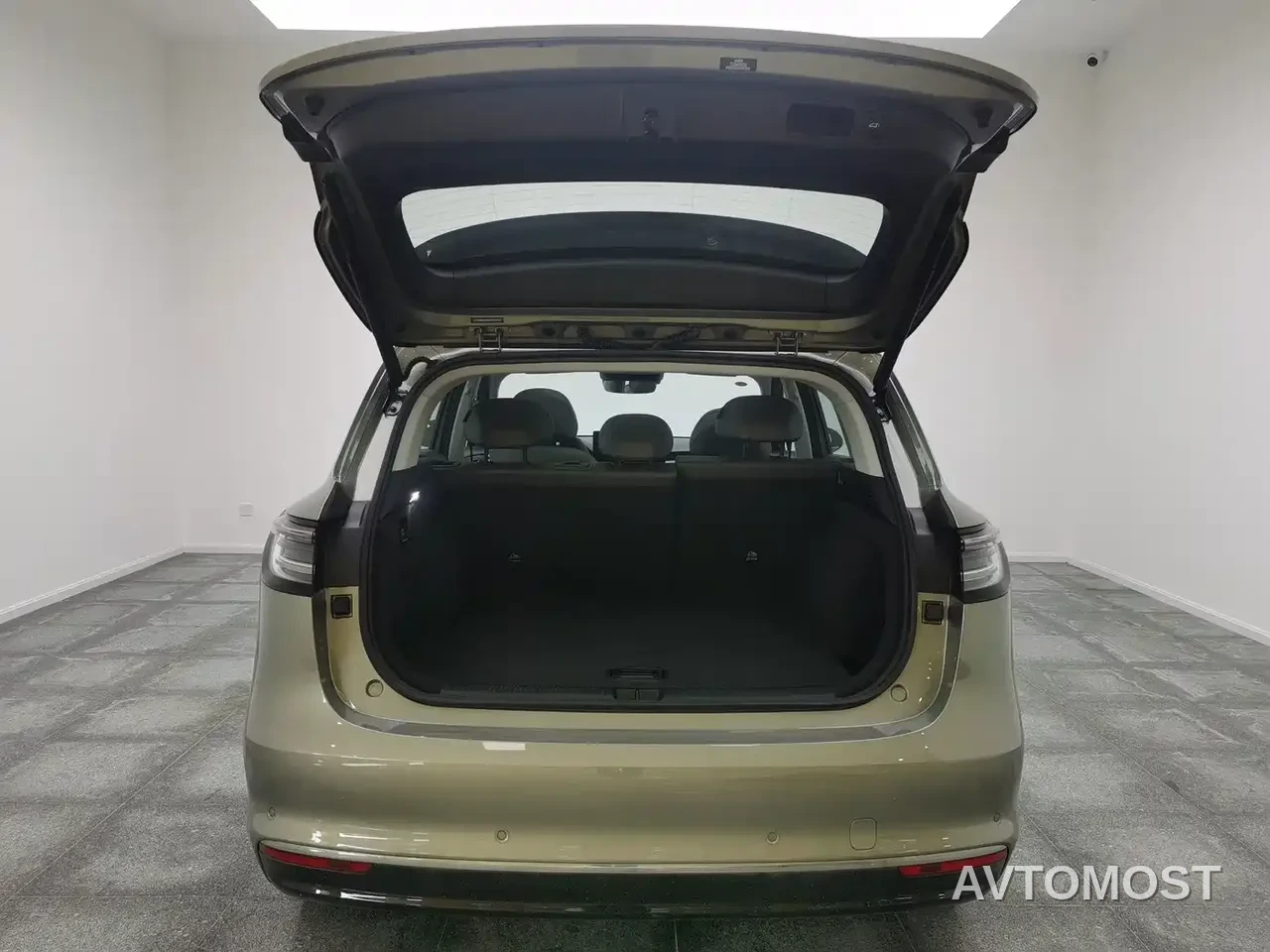 Shangjie SUV 2025 Model Extended Range Pro — фото 17