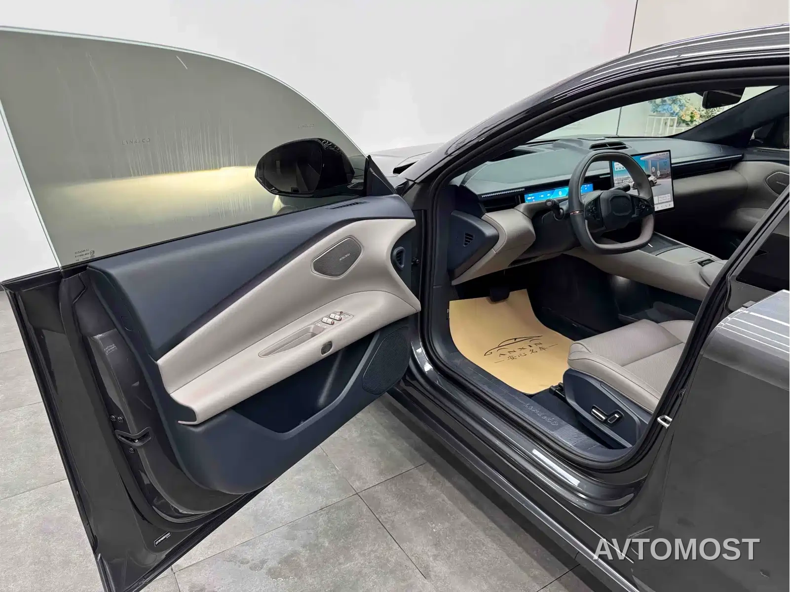 Lynk & Co Z10 2025 95kWh 766km RWD Max — фото 5