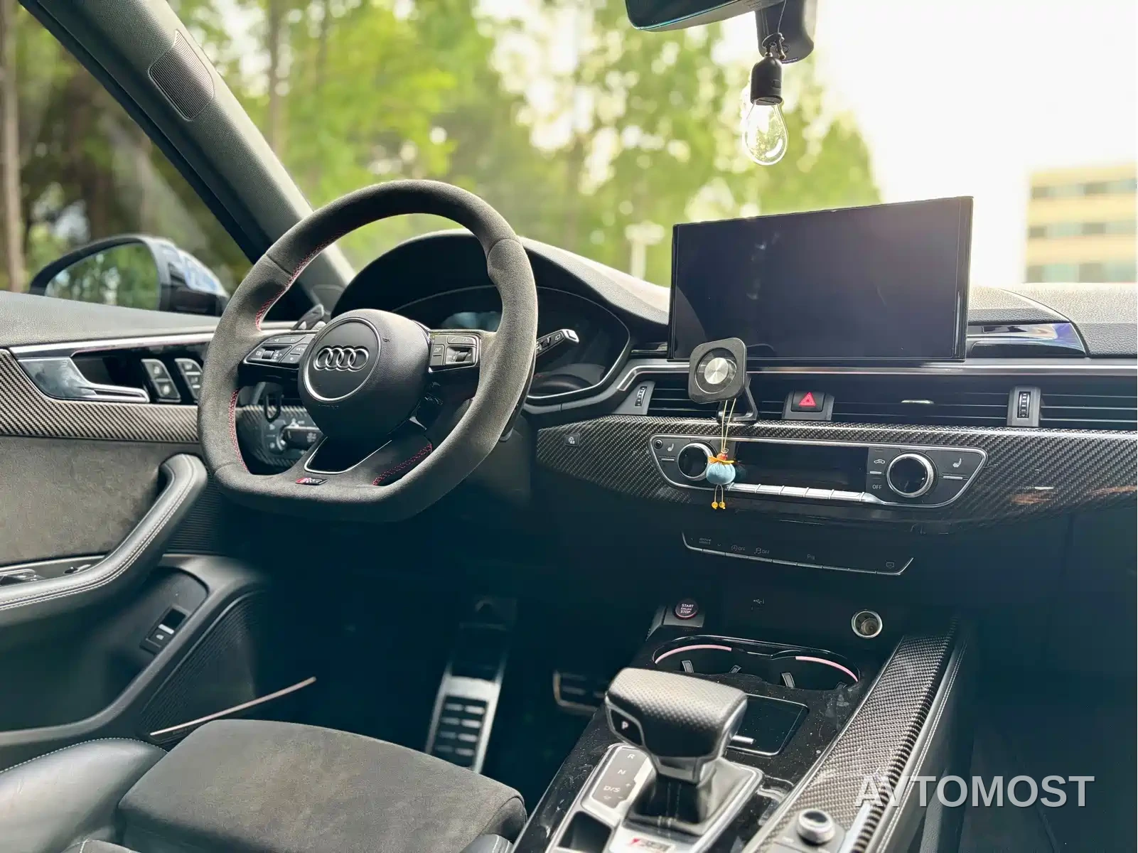 Audi RS 4 2021 RS4 Avant Dark Gold Edition — фото 6