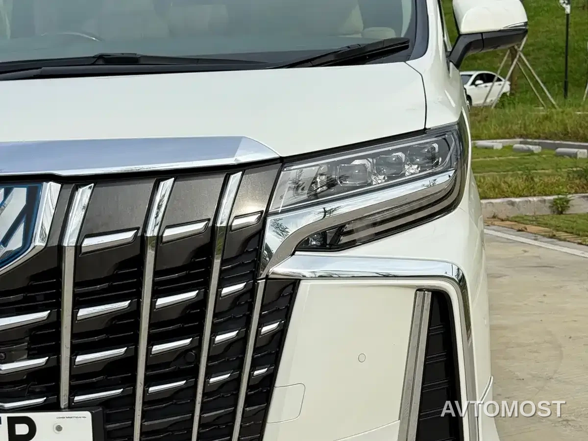 Toyota Alphard 2021 Hybrid 2.5L Premium — фото 4