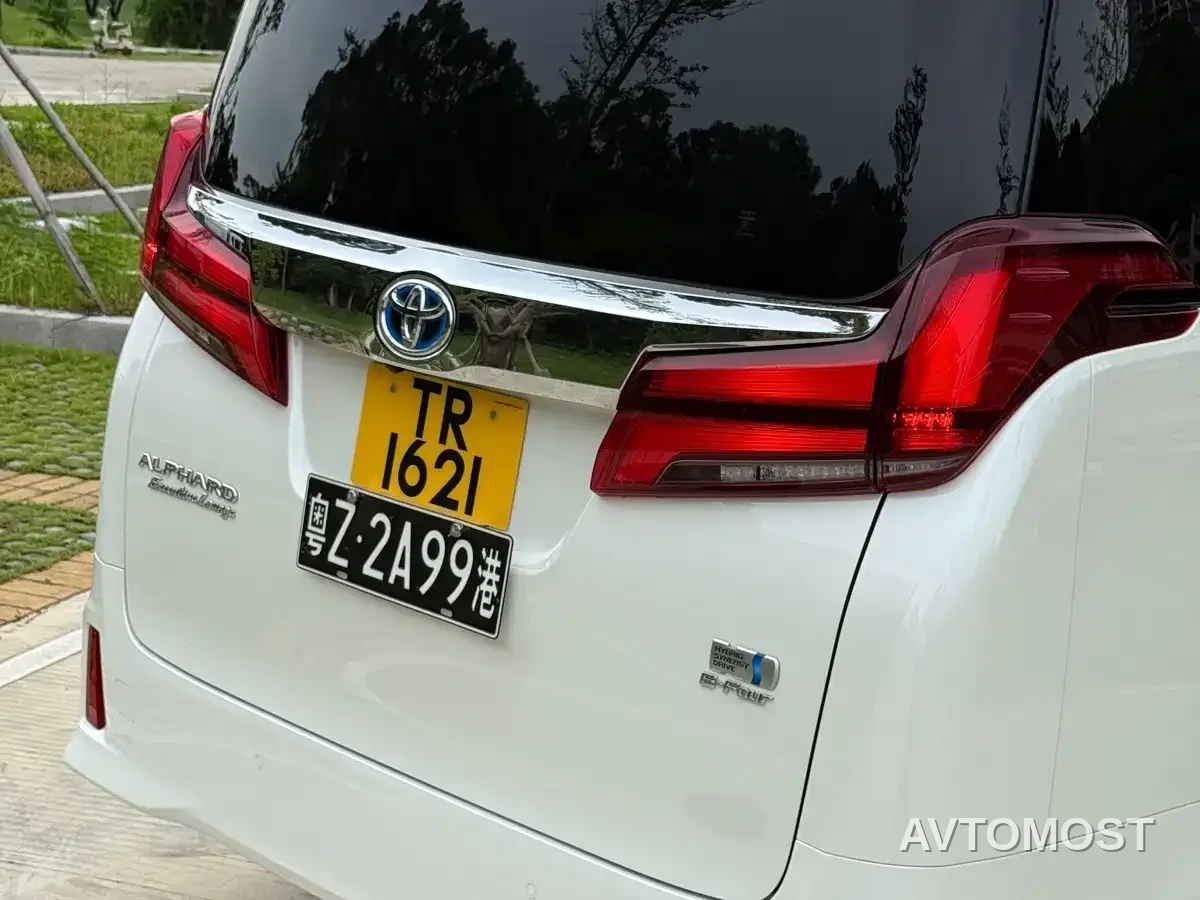 Toyota Alphard 2021 Hybrid 2.5L Premium — фото 18