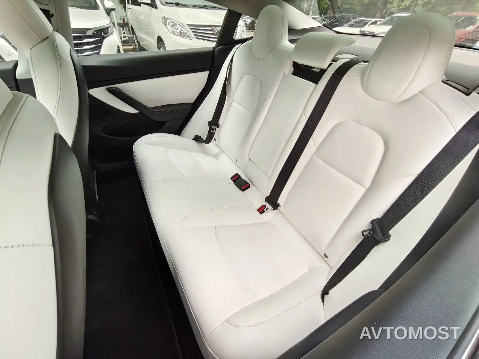 Tesla Model 3 (Import) 2019 Performance High-Efficiency All-Wheel Drive Version — фото 9