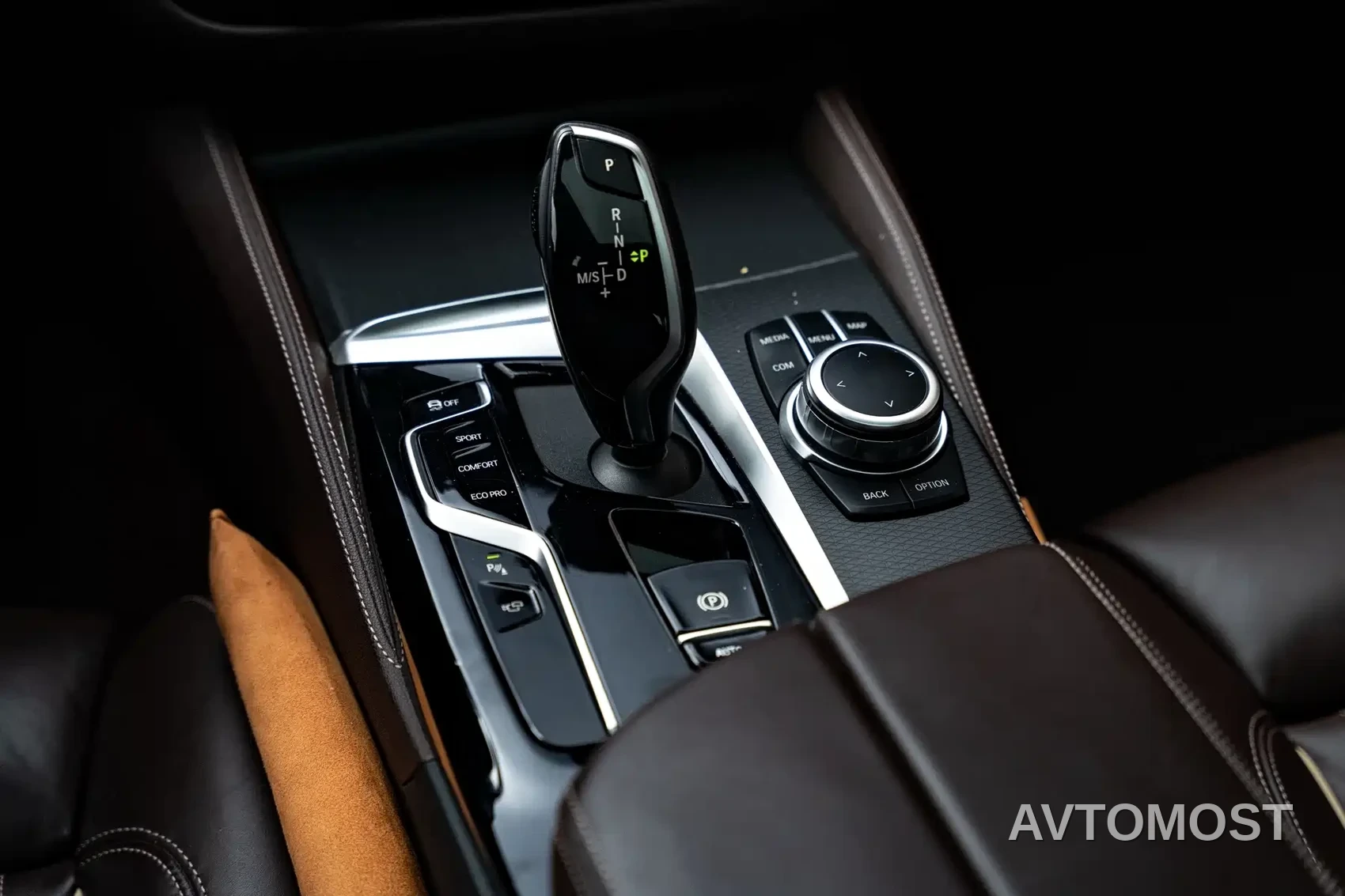 BMW 5 Series (Import) 2022 540i Style Edition M Sport Package — фото 12