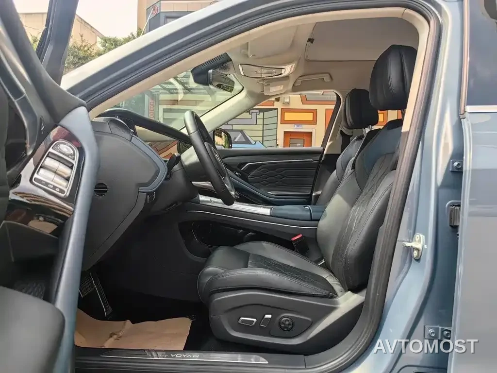 VOYAH FREE 2021 AWD Standard Range Extender Exclusive Luxury Package — фото 5