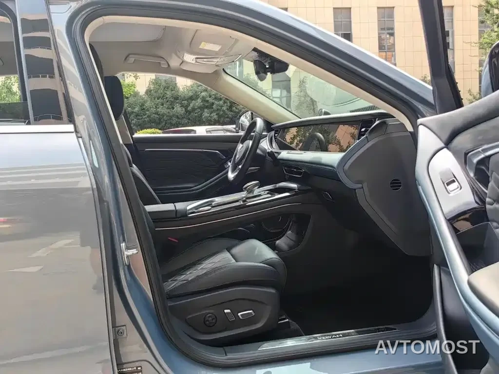 VOYAH FREE 2021 AWD Standard Range Extender Exclusive Luxury Package — фото 7
