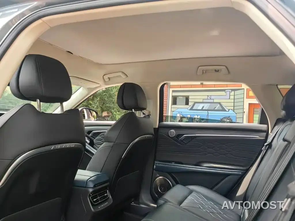 VOYAH FREE 2021 AWD Standard Range Extender Exclusive Luxury Package — фото 8
