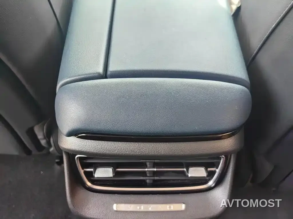VOYAH FREE 2021 AWD Standard Range Extender Exclusive Luxury Package — фото 12