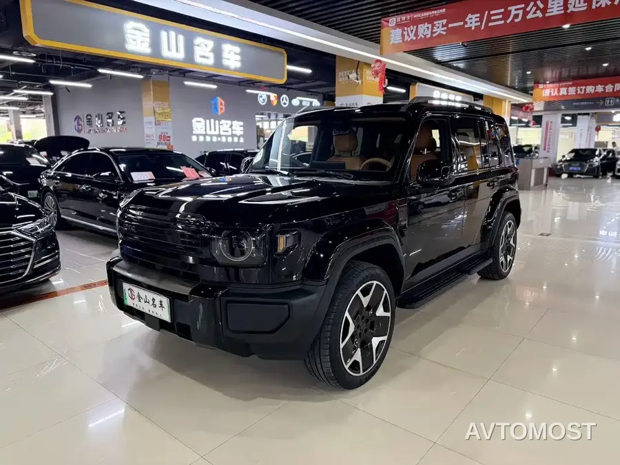 iCAR V27 2026 200KM AWD Falcon 500