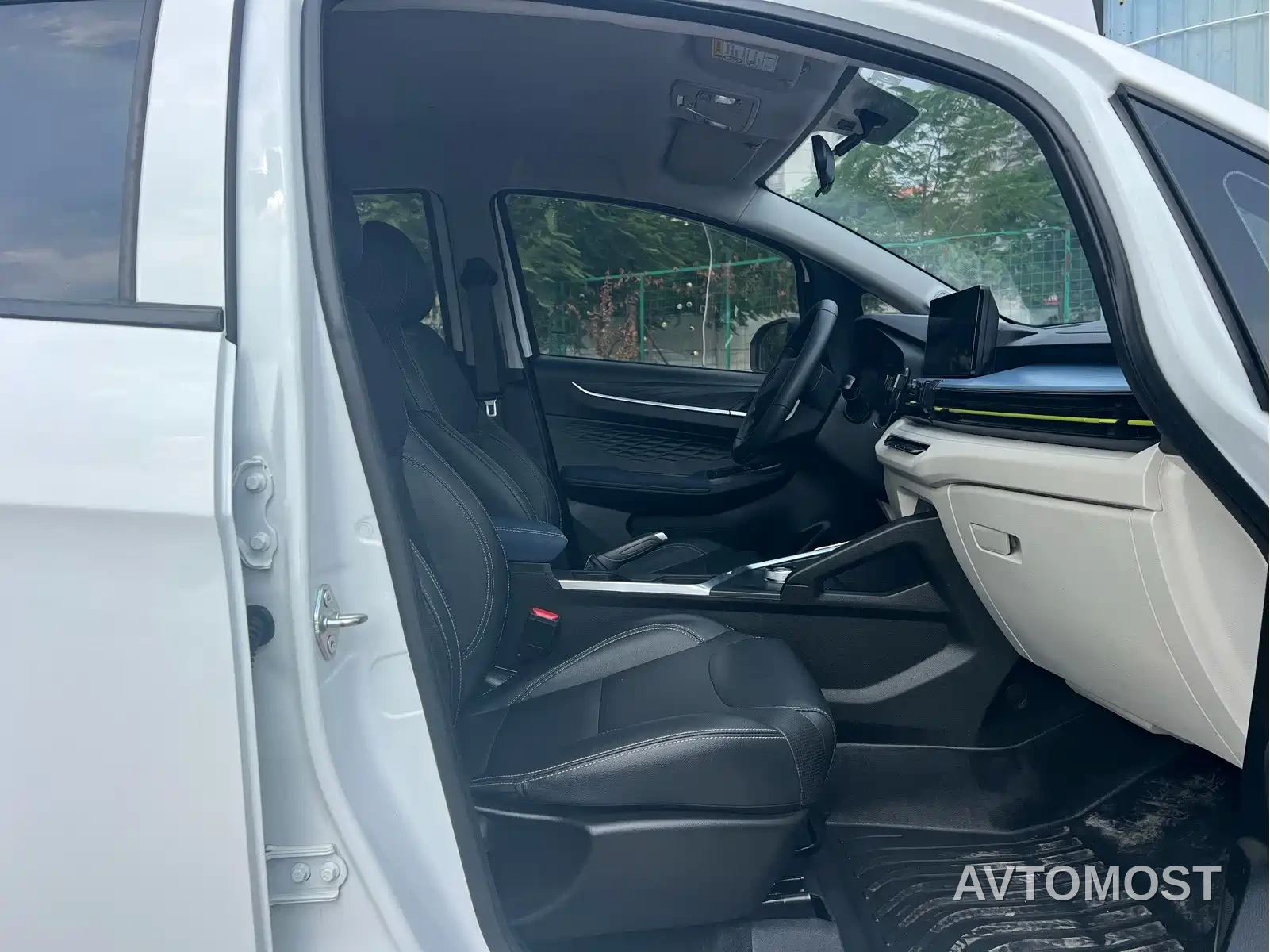 Geely Geometry EX3 Kung Fu Bull 2021 Kung Fu Niu — фото 8