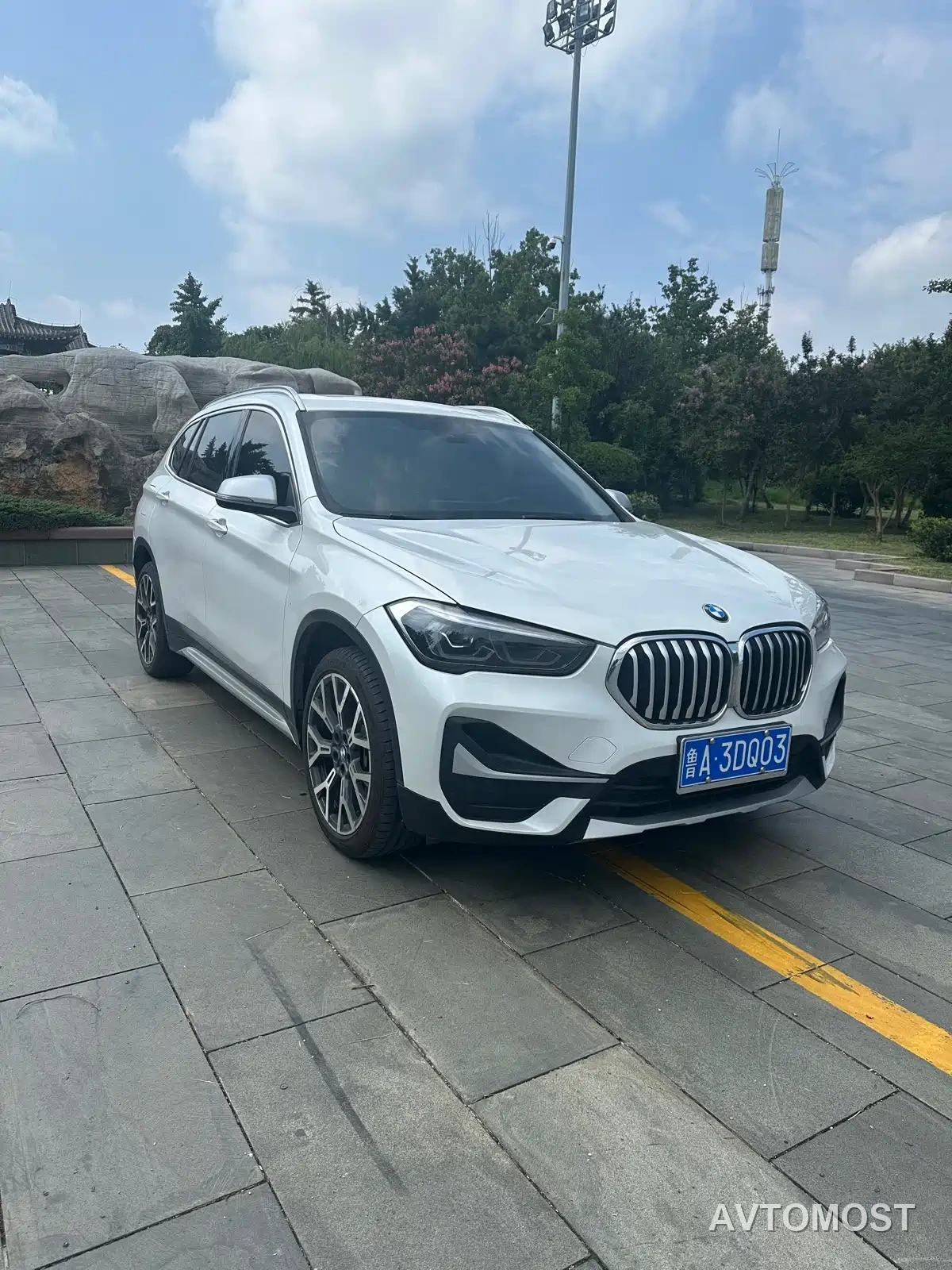 BMW X1 2022 Facelift xDrive25Li Premium Edition — фото 3