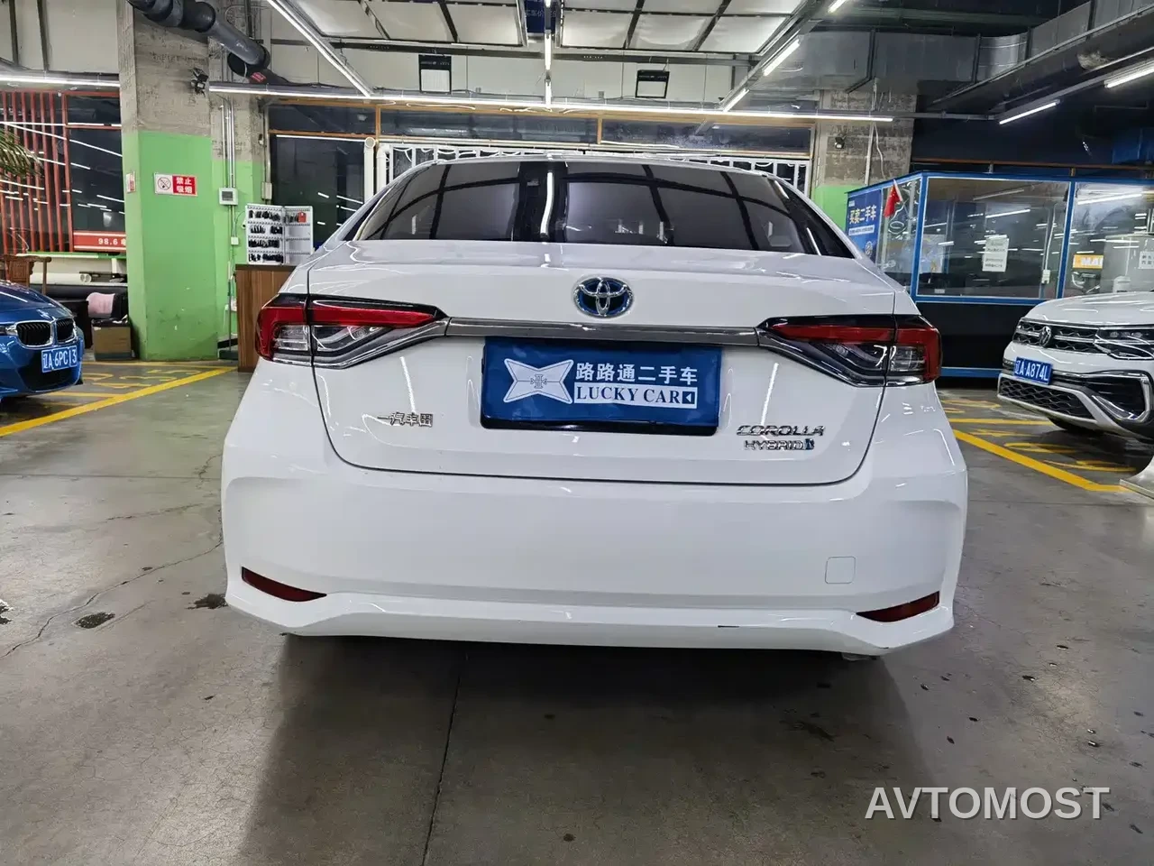 Toyota Corolla 2021 Hybrid 1.8L E-CVT Elite Edition — фото 5