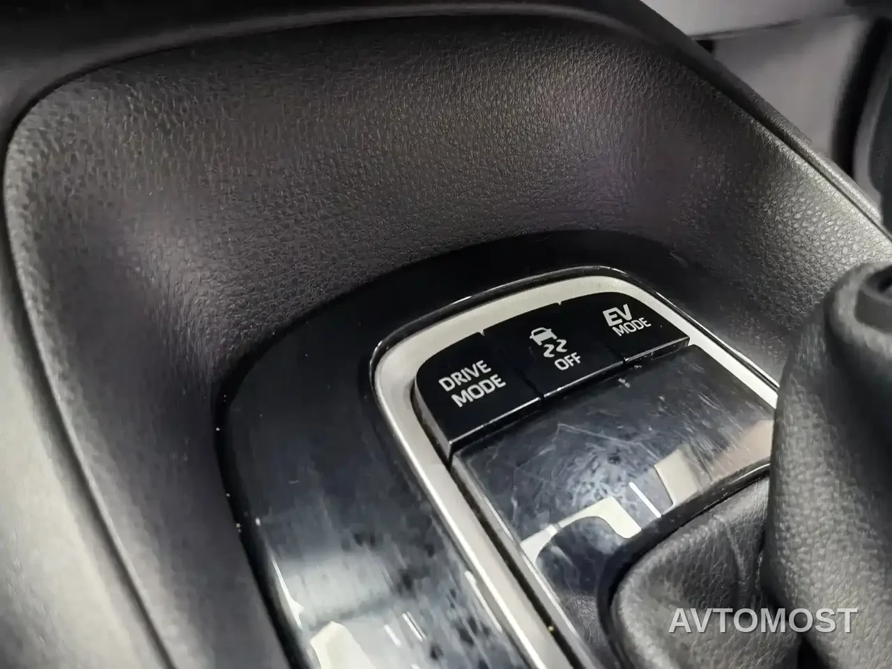Toyota Corolla 2021 Hybrid 1.8L E-CVT Elite Edition — фото 13