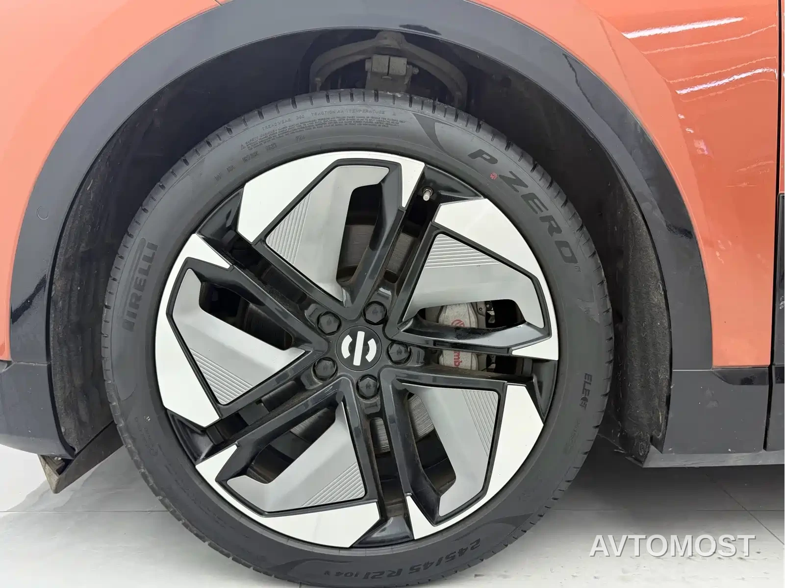 HiPhi Y 2023 560km Pioneer Edition — фото 8