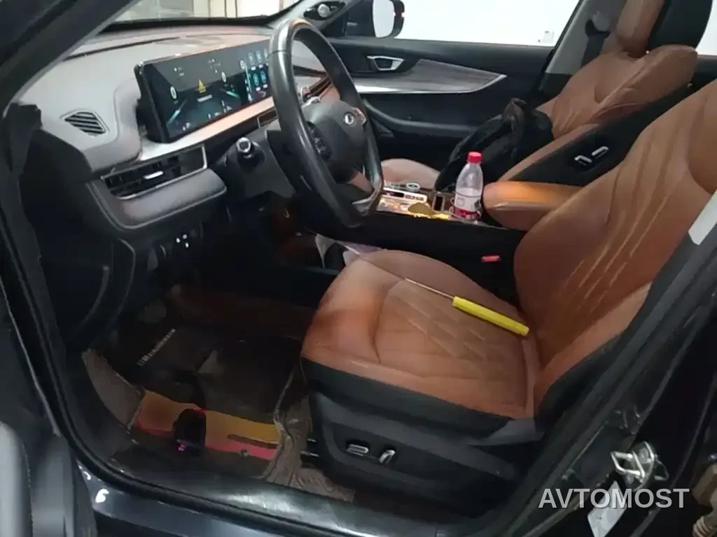 Chery Tiggo 8 PLUS Kunpeng e+ 2022 PHEV 1.5T Comfort e+ — фото 16
