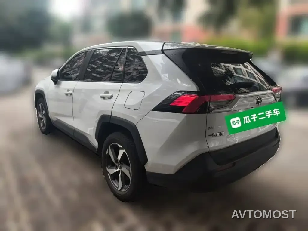 Toyota RAV4 Rongfang Dual Engine E+ 2021 2.5L 2WD Elite Pro — фото 4