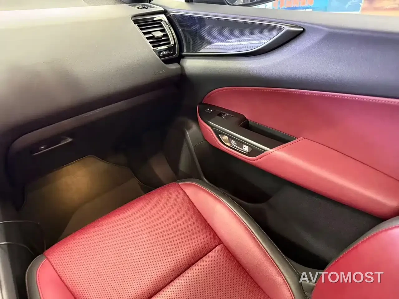 Lexus NX 2022 350h FWD Joy Creation Edition — фото 8