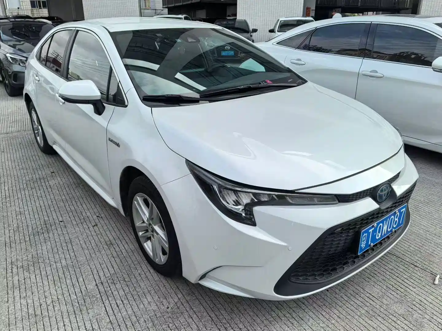 Toyota Levin 2021 Dual Engine 1.8H E-CVT Luxury Edition — фото 2