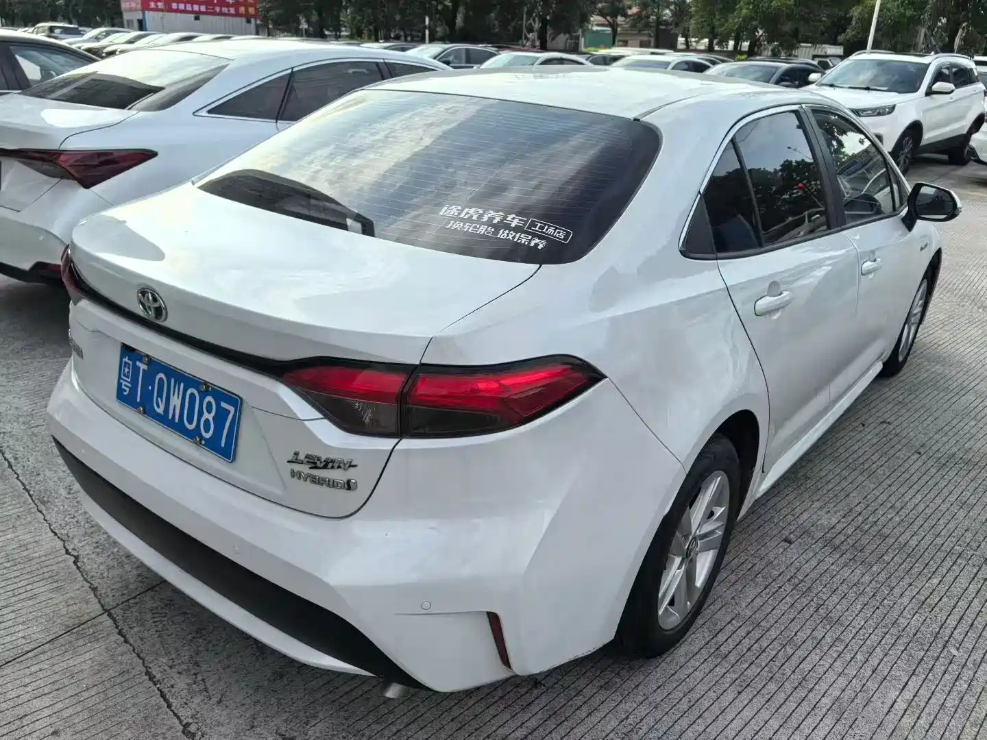 Toyota Levin 2021 Dual Engine 1.8H E-CVT Luxury Edition — фото 3