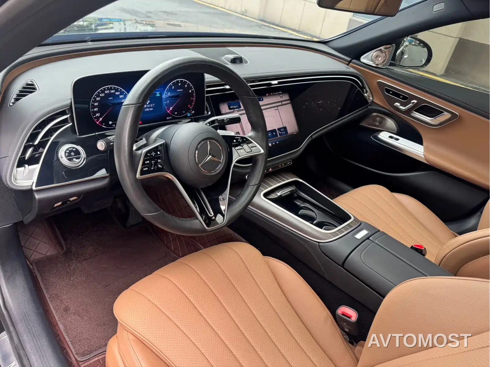 Mercedes-Benz E-Class 2024 Model E 300 L Luxury — фото 5