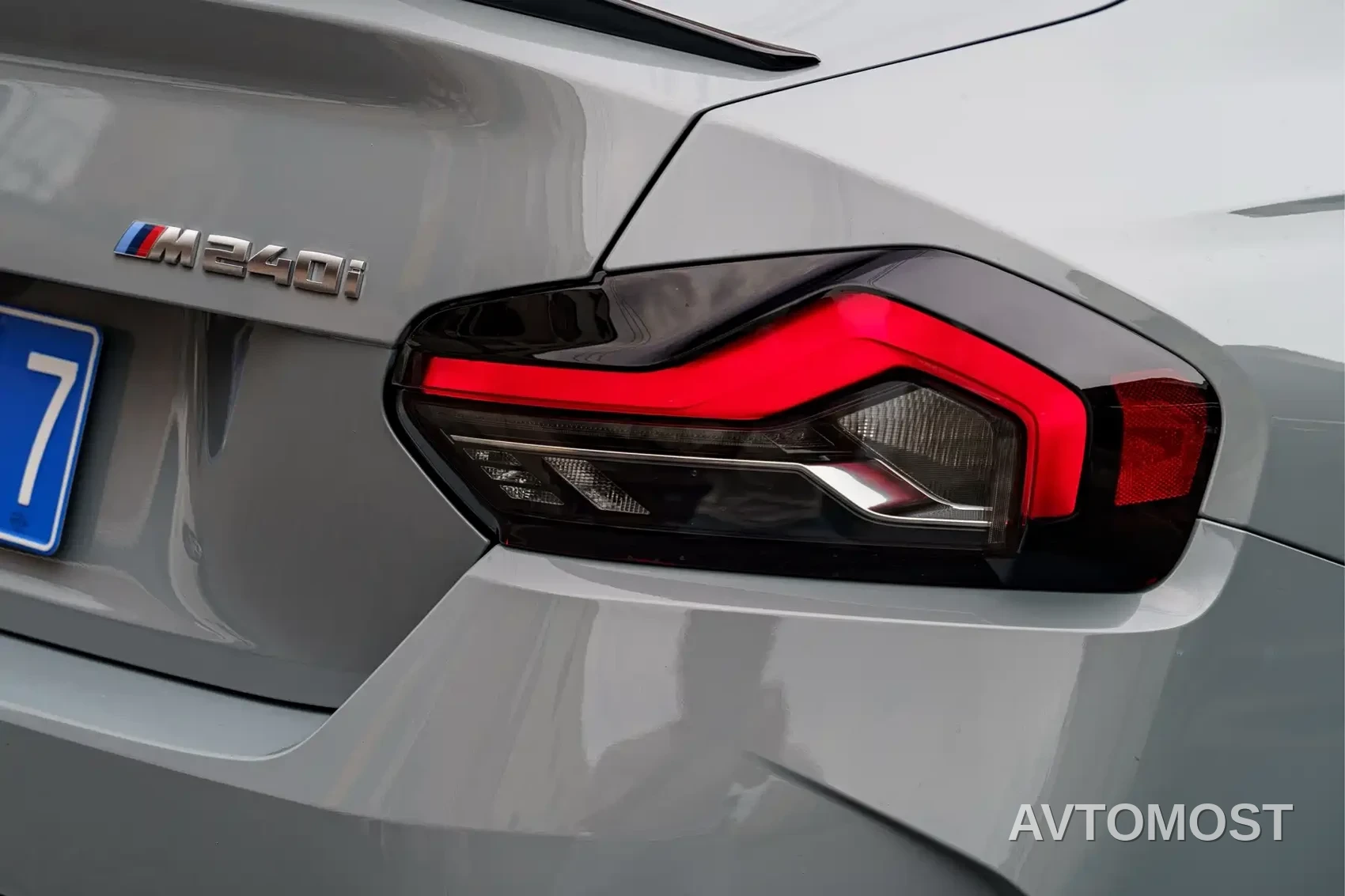 BMW M240i 2026 M240i xDrive — фото 6