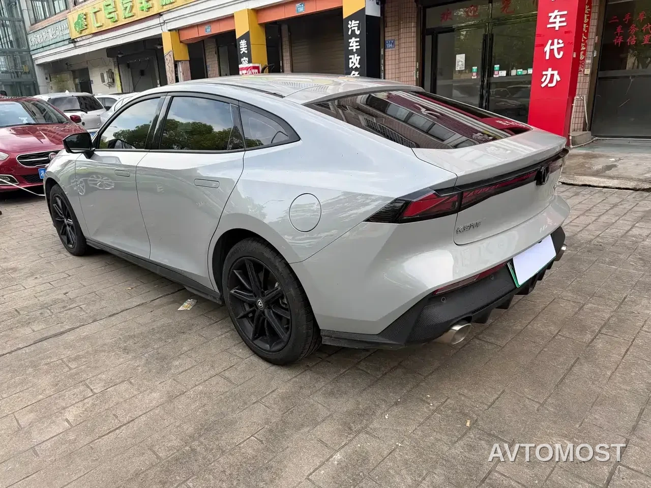 Changan UNI-V iDD 2023 ZhiDian iDD 1.5T 113km Smart Fun Edition — фото 11