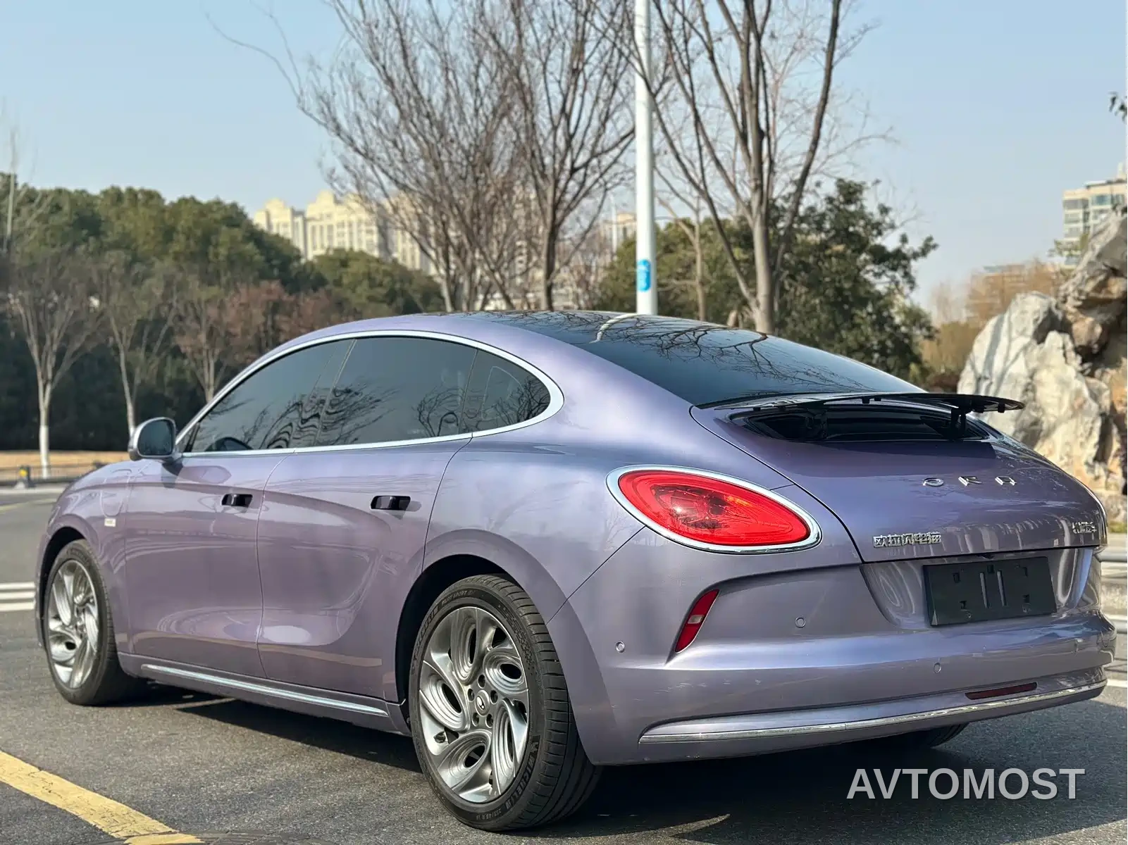 Ora Lightning Cat 2022 555km Premium Edition — фото 5