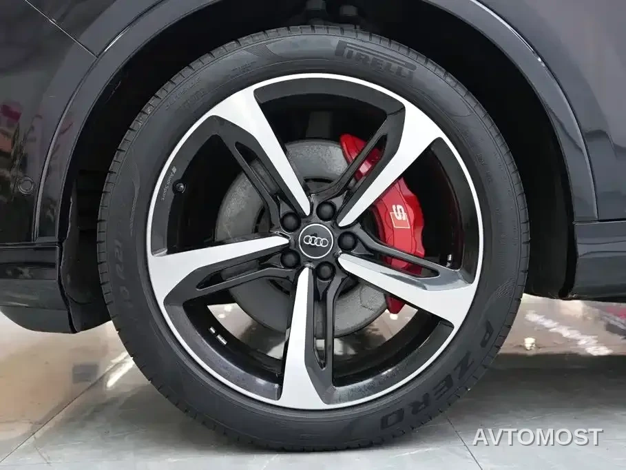 Audi Q7 2021 55 TFSI quattro S line Sport — фото 5