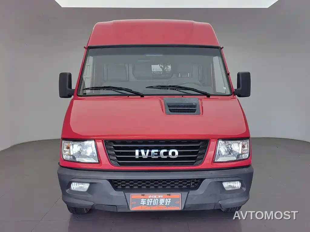 Iveco Daily 2021 Model 2.8T V35 VAN Cargo Van 3 Seats Short Wheelbase Medium Roof Single Tire Manual Door — фото 2