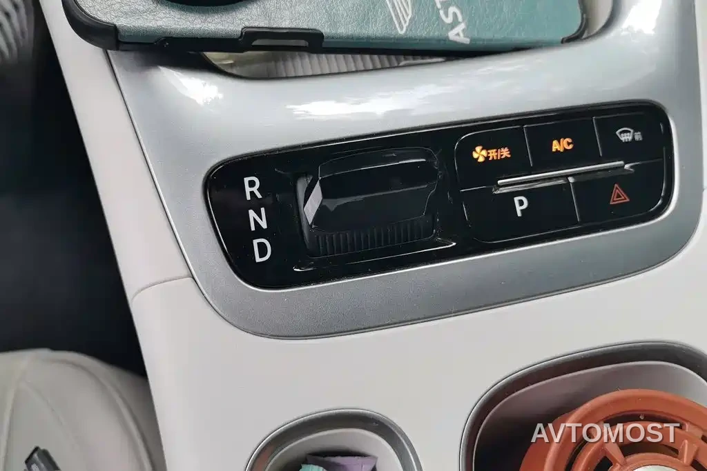 Geely Galaxy Starry Wish 2025 310km Dream Edition — фото 15