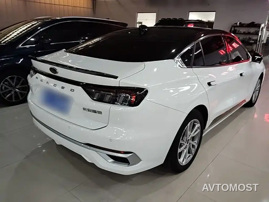 Ford Mondeo 2022 EcoBoost 245 Luxury Edition — фото 7