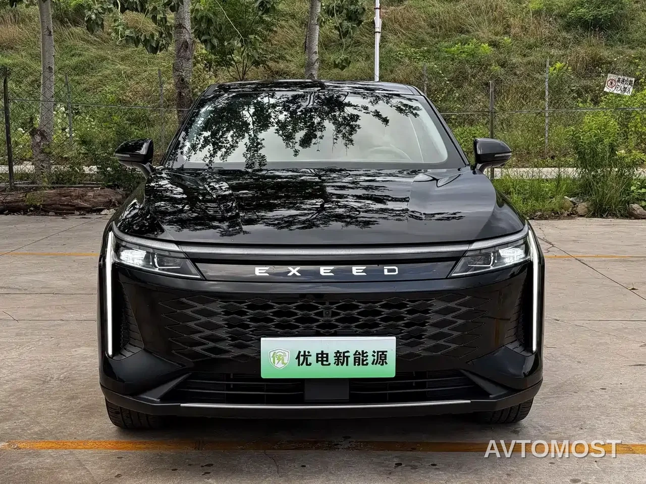 Exeed Yaoguang C-DM 2024 1.5T Extended Range Pro — фото 2
