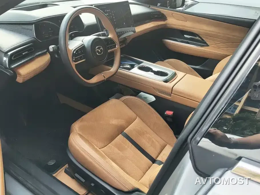 Mazda EZ-6 2024 Extended Range 200 Premium Edition — фото 9