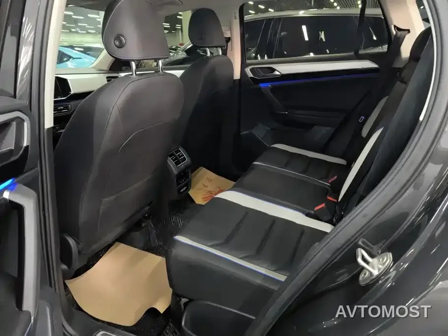 Volkswagen Tayron GTE Plug-in Hybrid 2020 1.4T Premium — фото 7