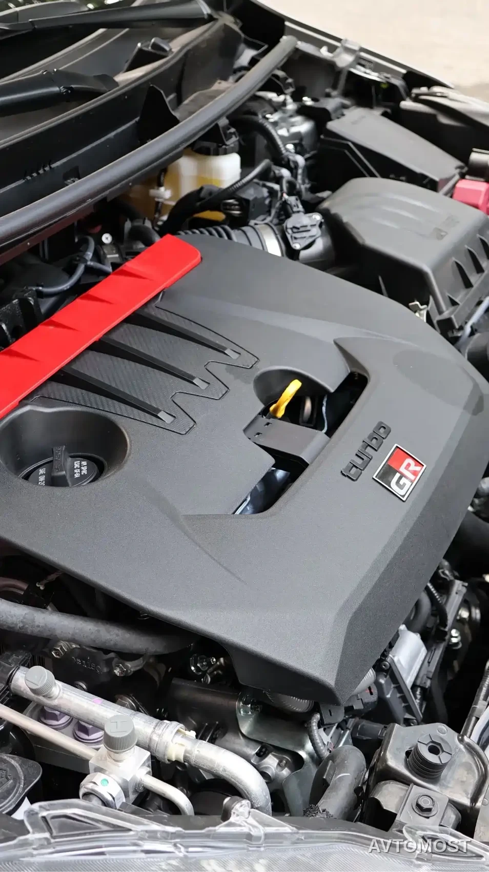 Toyota GR YARIS 2024 GR Evolution Edition — фото 9