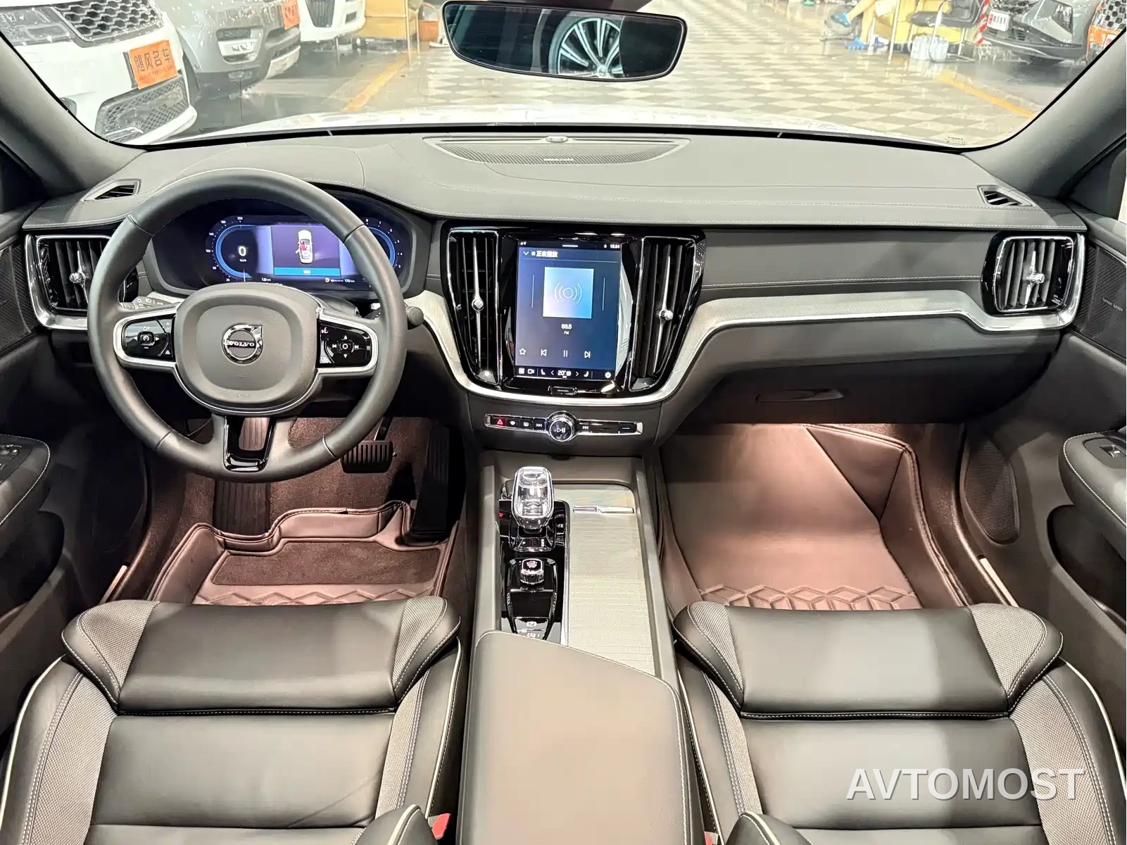 Volvo S60 2025 B5 Elegance Sport Edition — фото 8