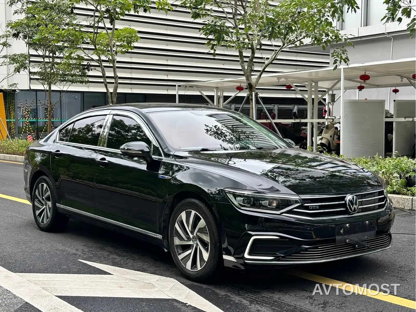 Volkswagen Magotan GTE Plug-in Hybrid 2020 GTE Luxury — фото 3