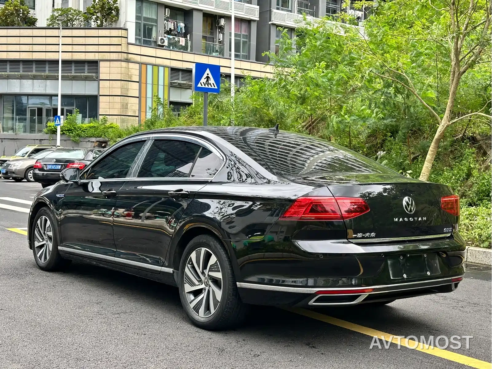 Volkswagen Magotan GTE Plug-in Hybrid 2020 GTE Luxury — фото 6