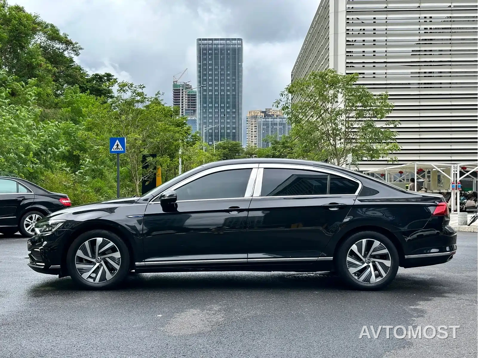 Volkswagen Magotan GTE Plug-in Hybrid 2020 GTE Luxury — фото 8