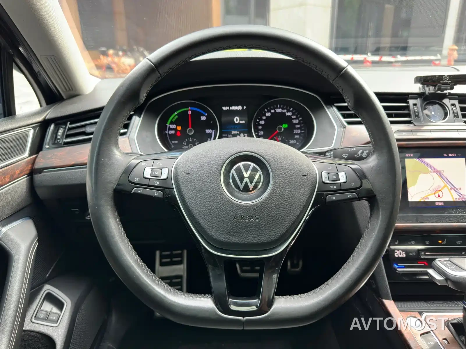 Volkswagen Magotan GTE Plug-in Hybrid 2020 GTE Luxury — фото 14
