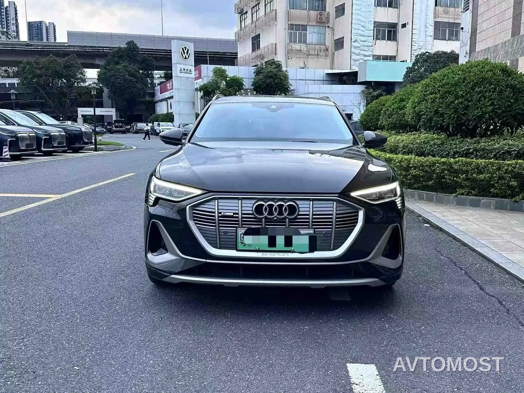 Audi e-tron 2021 50 quattro Exclusive Selection — фото 5