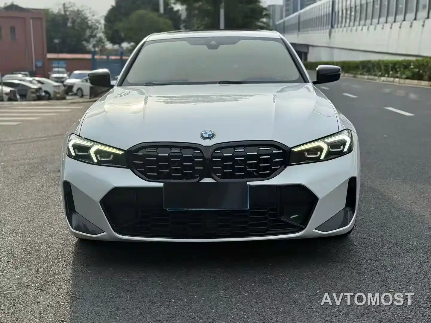 BMW 3 Series 2024 325Li M Sport Package — фото 2