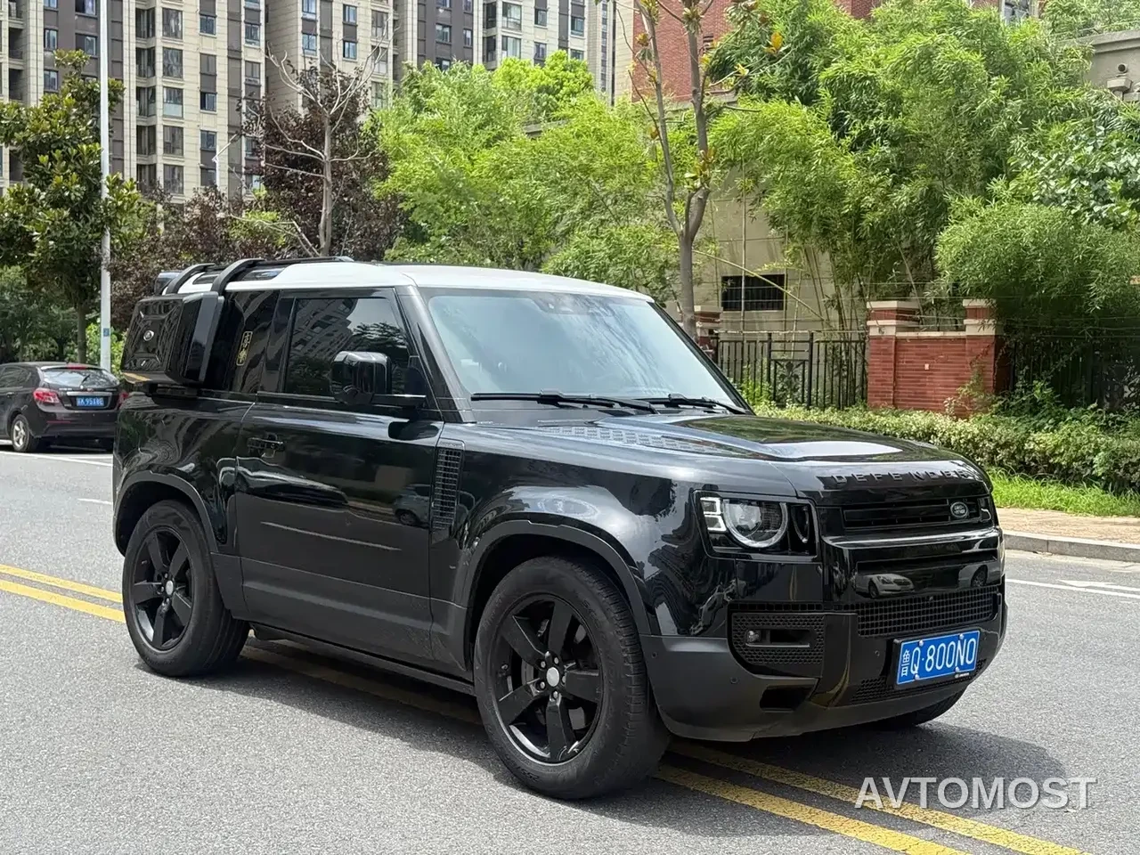 Land Rover Defender 2021 90 P400 Classic Replica Edition — фото 4